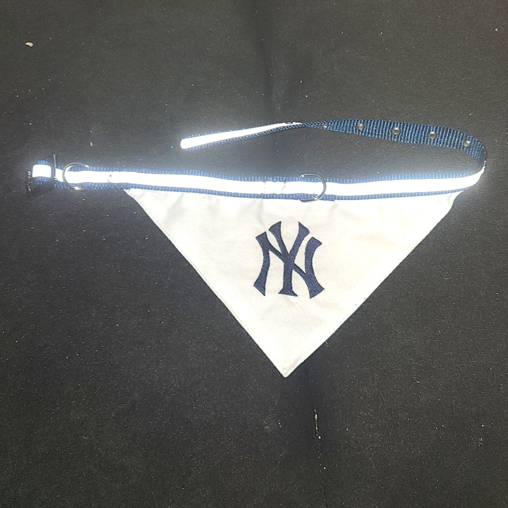Pet NY Yankees collar